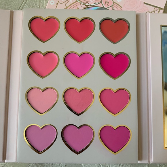 P. Louise See Color in Your Darkest Days Cream & Powder Blush Palette BNIB - Picture 1 of 14